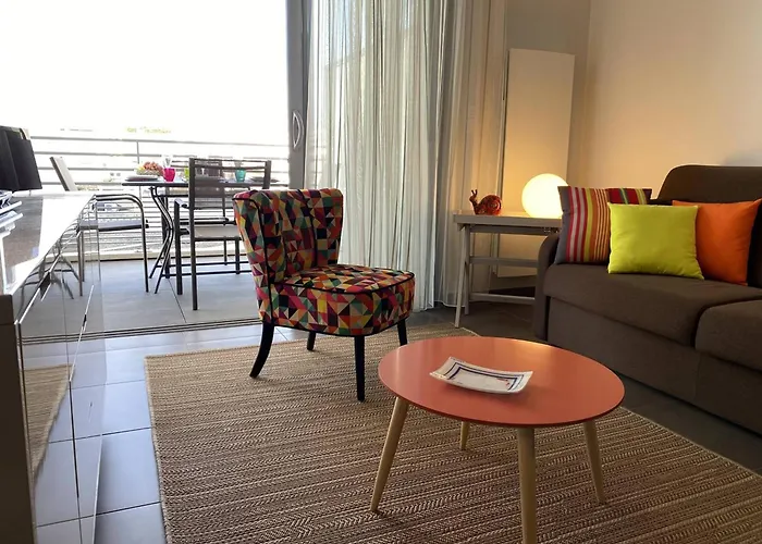 Apartment - T2 Bord De - Centre-ville Avec Parking - Fr-1-738-33