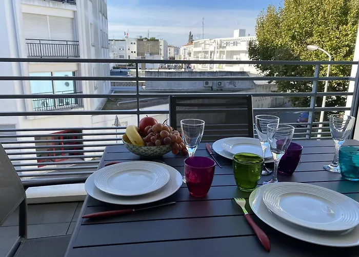 - T2 Bord De - Centre-ville Avec Parking - Fr-1-738-33 * Royan